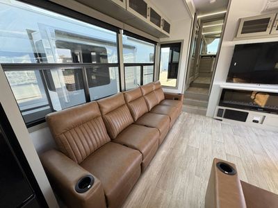 2026 Axiom RV VENDETTA - Photo 17