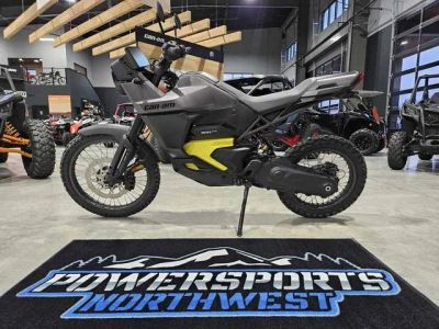 2025 Can-Am® Origin Carbon Black — front three-quarter view
