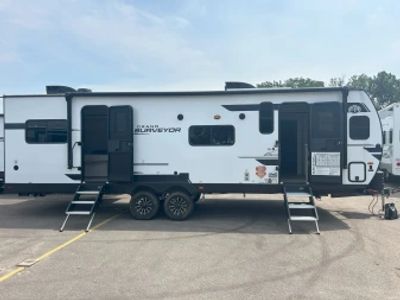 2025 Forest River Grand Surveyor - Photo 3