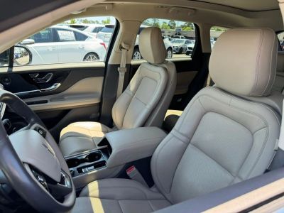 2022 Lincoln Corsair Plug-In Hybrid — photo 8 view