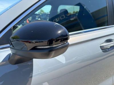 2025 Honda CR-V Hybrid - Photo 10