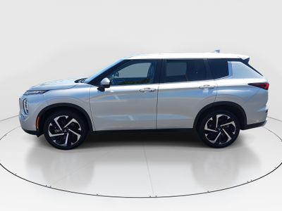 2024 Mitsubishi Outlander - Photo 4