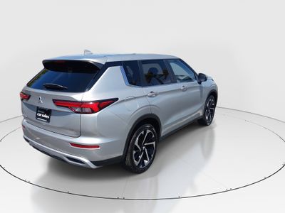 2024 Mitsubishi Outlander - Photo 7