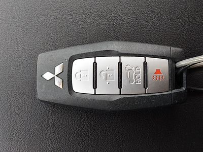 2024 Mitsubishi Outlander - Photo 15