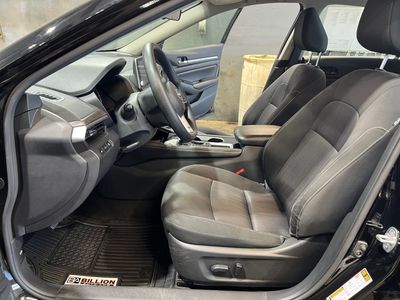 2023 Nissan Altima - Photo 10