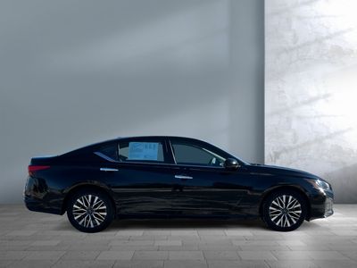 2023 Nissan Altima - Photo 9