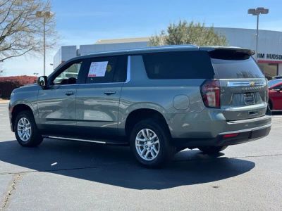 2024 Chevrolet Suburban - Photo 11