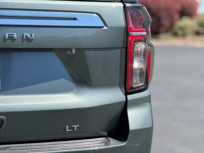 2024 Chevrolet Suburban - Photo 14