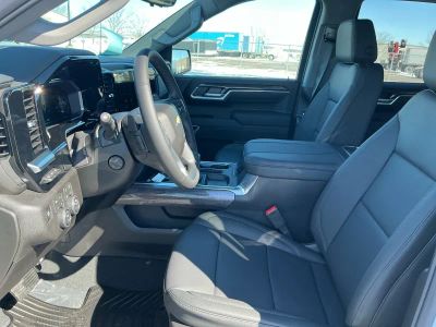2026 Chevrolet Silverado 1500 — photo 10 view