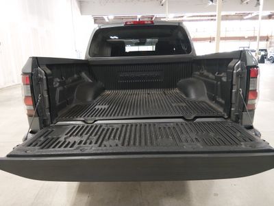 2024 Nissan Frontier - Photo 11