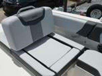2025 Chaparral 250 OSX - Photo 12