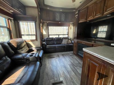 2018 DRV Luxury Suites Mobile Suites - Photo 4