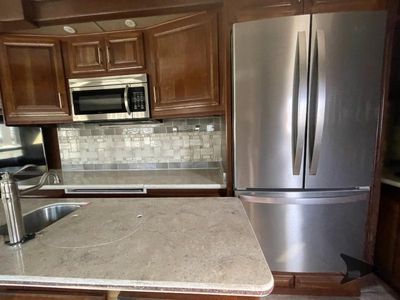 2018 DRV Luxury Suites Mobile Suites - Photo 18