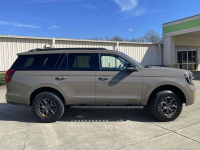 2026 Ford Expedition - Photo 2