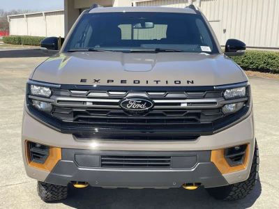2026 Ford Expedition - Photo 8