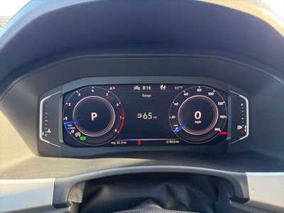 2022 Volkswagen Atlas Cross Sport — photo 12 view