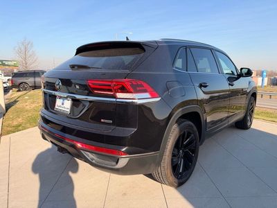 2022 Volkswagen Atlas Cross Sport — detail view