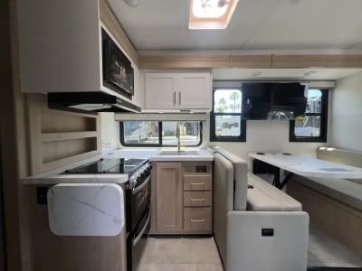 2027 Thor Motor Coach CHATEAU - Photo 9