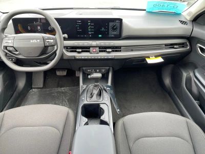 2026 Kia K4 — photo 13 view