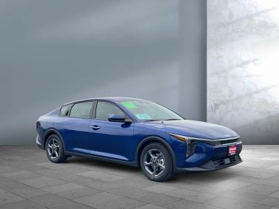 2026 Kia K4 — photo 8 view