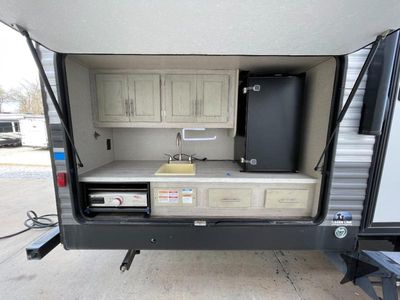 2022 Coachmen RV Catalina Legacy - Photo 8