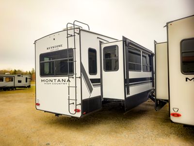 2026 Keystone RV Montana High Country - Photo 9
