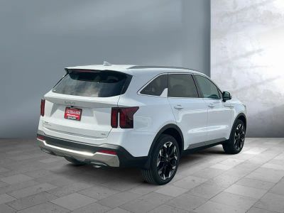 2026 Kia Sorento — engine compartment view