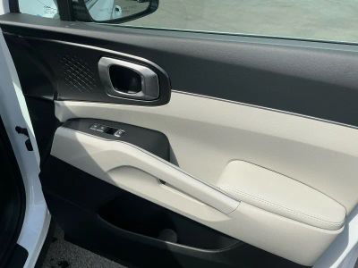 2026 Kia Sorento — photo 21 view