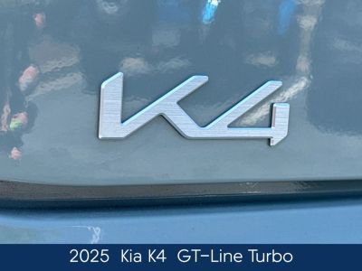 2025 Kia K4 - Photo 10