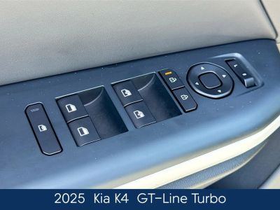 2025 Kia K4 - Photo 19