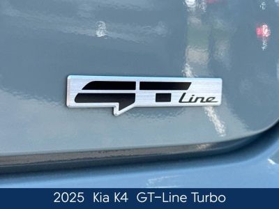 2025 Kia K4 - Photo 11