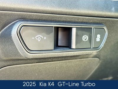 2025 Kia K4 - Photo 22