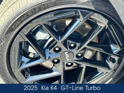 2025 Kia K4 - Photo 13