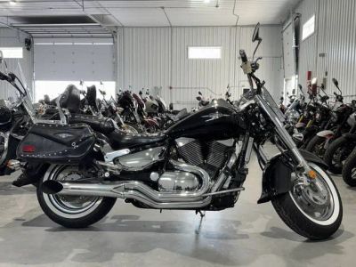 2008 Suzuki VL1500TK8 — front three-quarter view