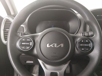 2024 Kia Soul — photo 12 view
