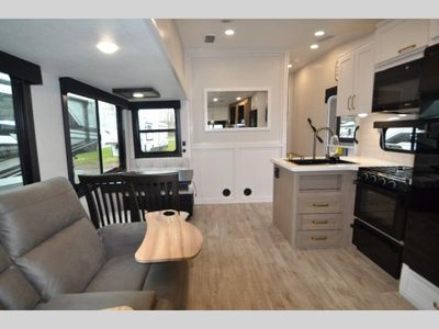 2026 Jayco Eagle HT - Photo 6