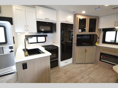 2026 Jayco Eagle HT - Photo 8