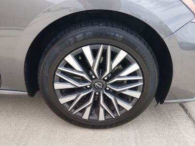 2024 Nissan Altima - Photo 10