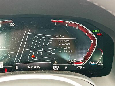 2026 BMW 8 Series — photo 9 view