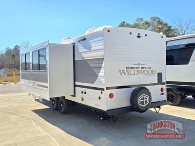 2026 Wildwood X-Lite 25ICE — photo 8 view