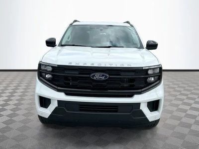 2026 Ford Expedition — side profile view