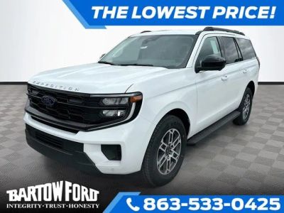 2026 Ford Expedition Active in Oxford White — front three-quarter view