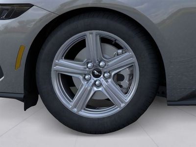 2026 Ford Mustang - Photo 5