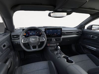 2026 Ford Mustang - Photo 18