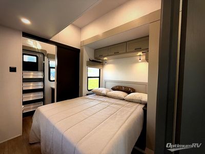2025 Palomino Columbus - Photo 19