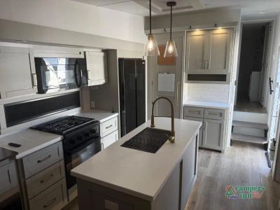 2025 Brinkley Model Z — photo 15 view