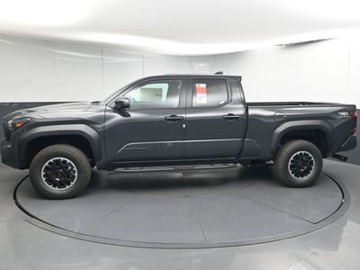 2025 Toyota Tacoma TRD Off-Road Truck Double Cab - Photo 7