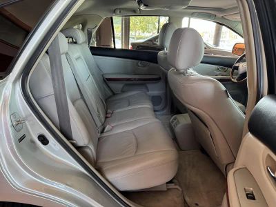 2004 Lexus RX 330 — photo 22 view