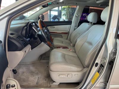 2004 Lexus RX 330 — photo 9 view