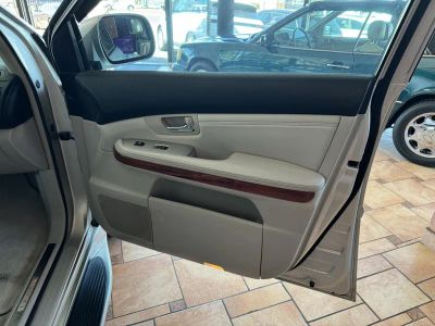 2004 Lexus RX 330 — photo 23 view